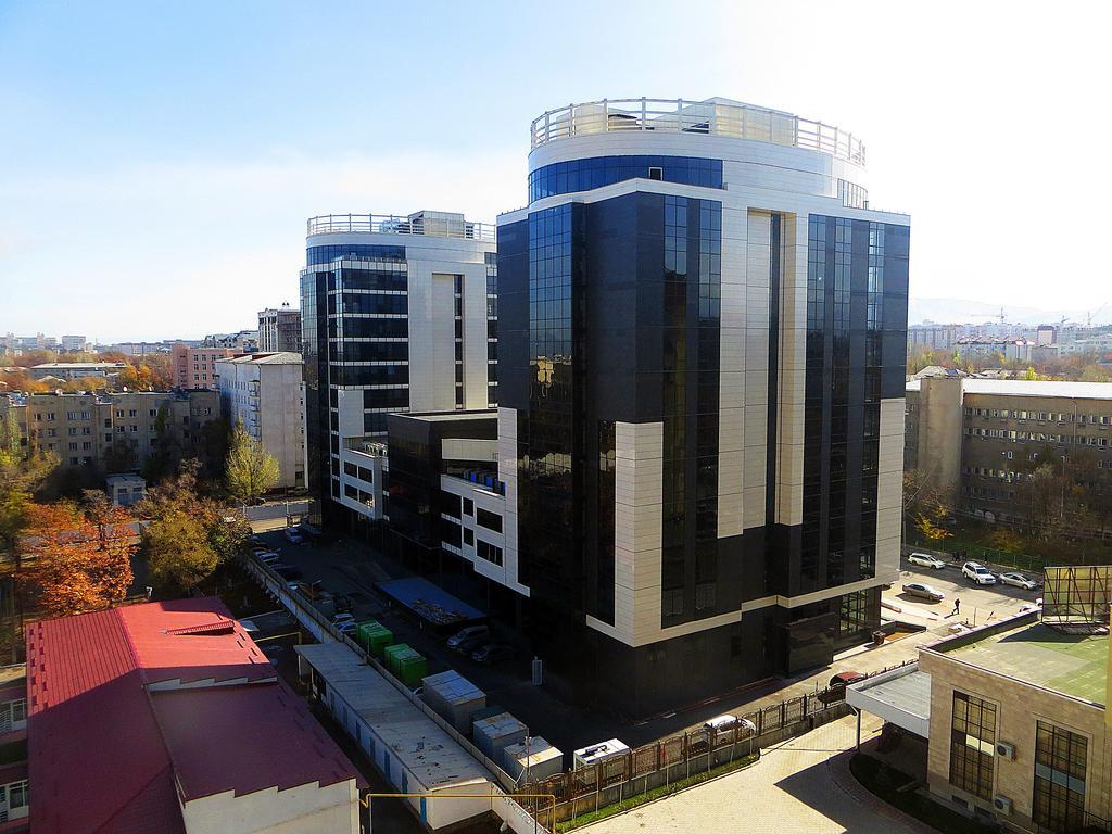 Bishkek Flatlux Apartments Екстер'єр фото