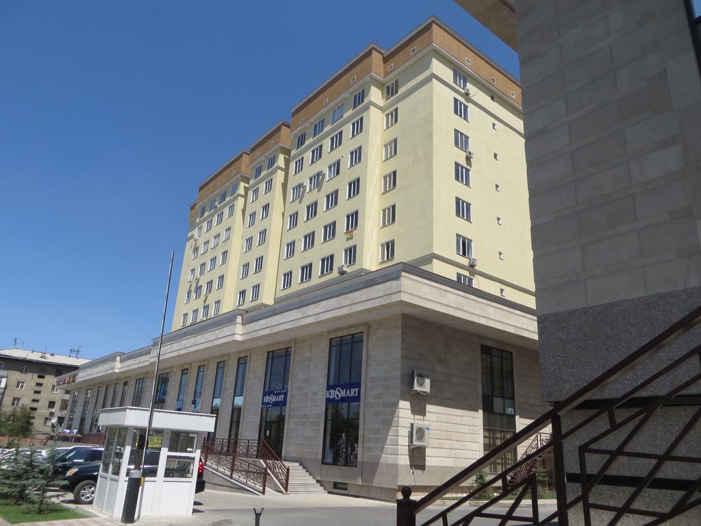 Bishkek Flatlux Apartments Екстер'єр фото