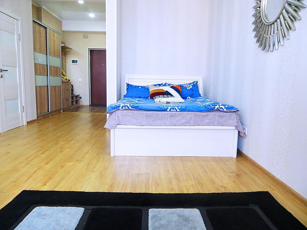 Bishkek Flatlux Apartments Екстер'єр фото